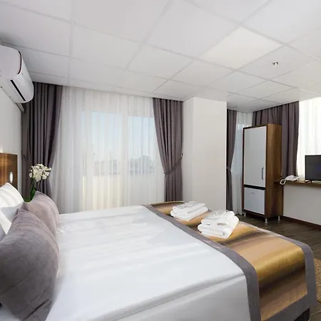 Grand Gulluk & Center 4*