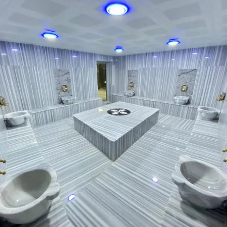 Hotel Grand Gulluk & Center